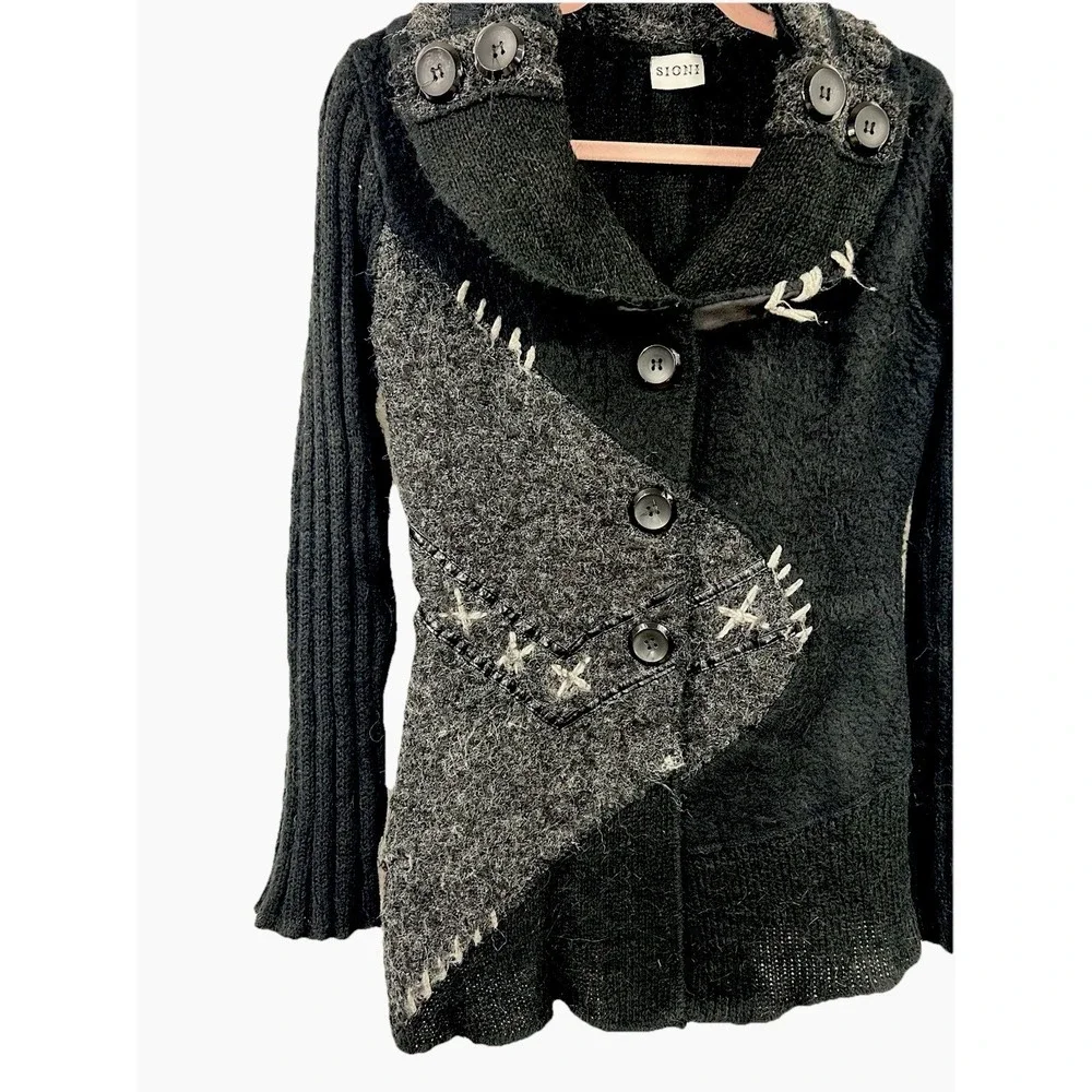 Sioni Women's Patchwork Button Up Sweater size M Whimsigoth Goth Artsy Lagenlook